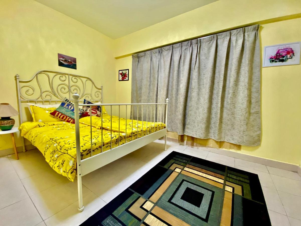 Putravilla Condominium Lovely & Spacious With Public Pool Kampong Kerdas Ngoại thất bức ảnh