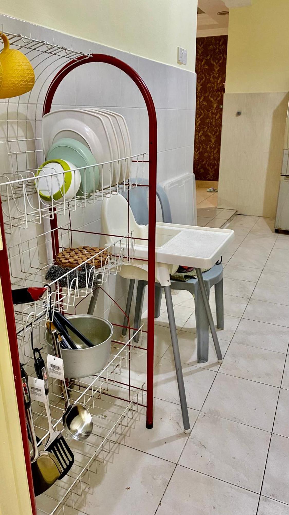 Putravilla Condominium Lovely & Spacious With Public Pool Kampong Kerdas Ngoại thất bức ảnh